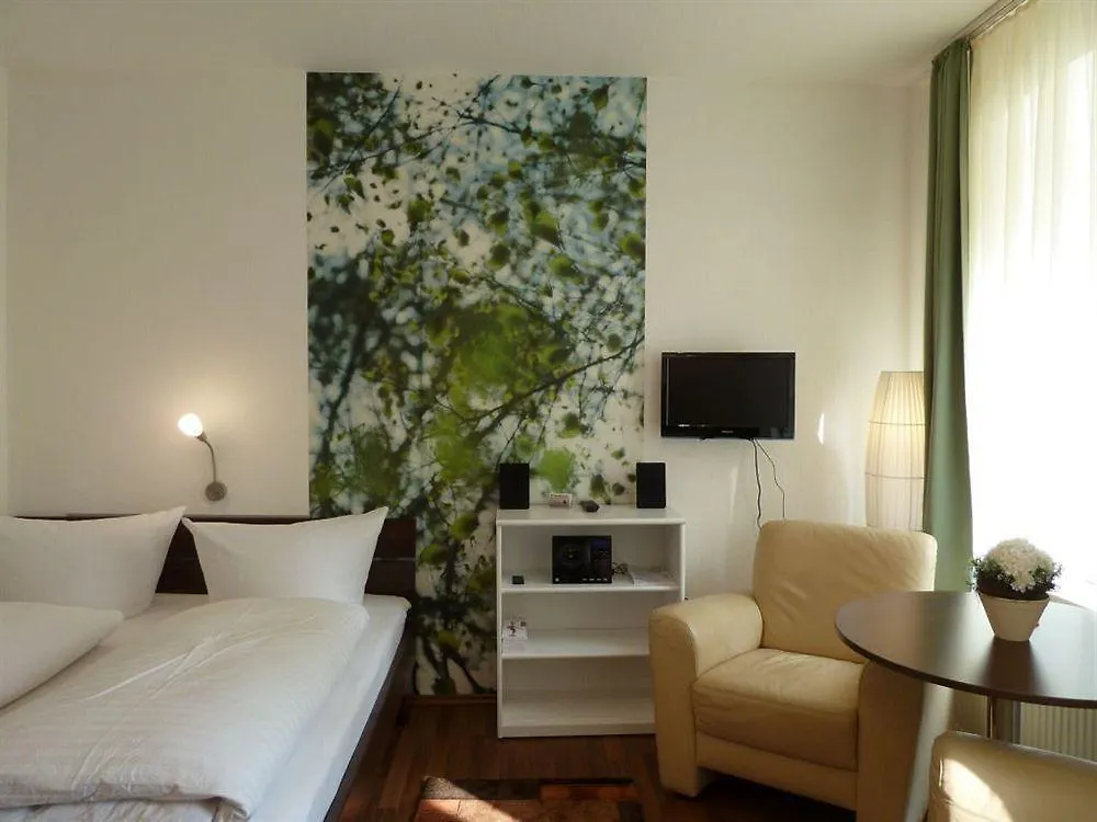 B! Apartments Berlín 0*,